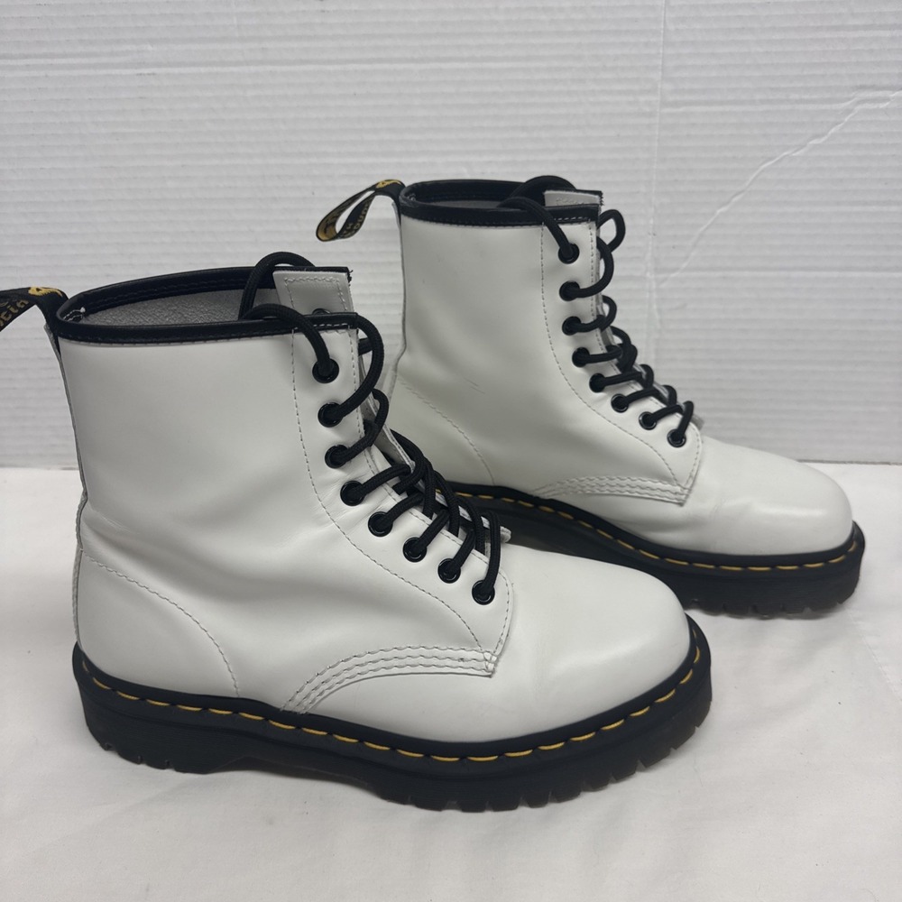 Dr. Martens 26499 8 Eye 1460  Alt White Men's Size 8 Women's 9